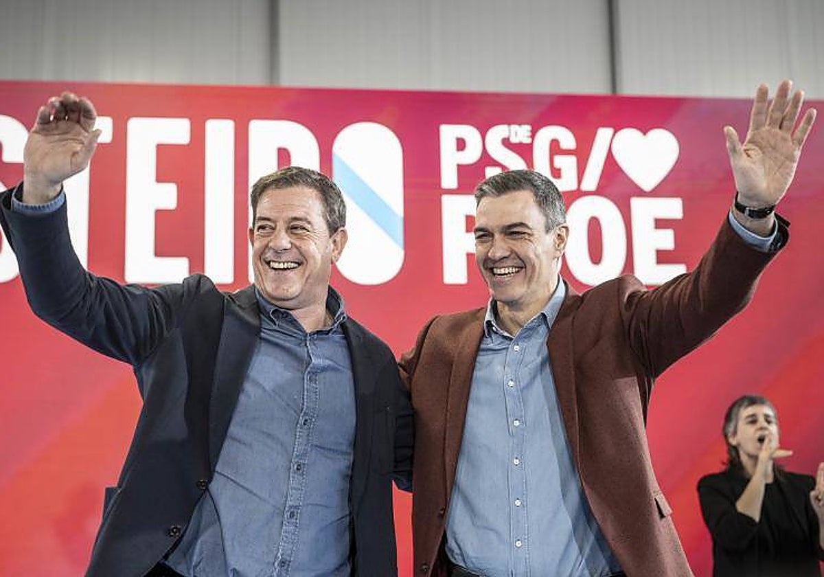 José Ramón Gómez Besteiro y Pedro Sánchez, este sábado en un mitin en Orense