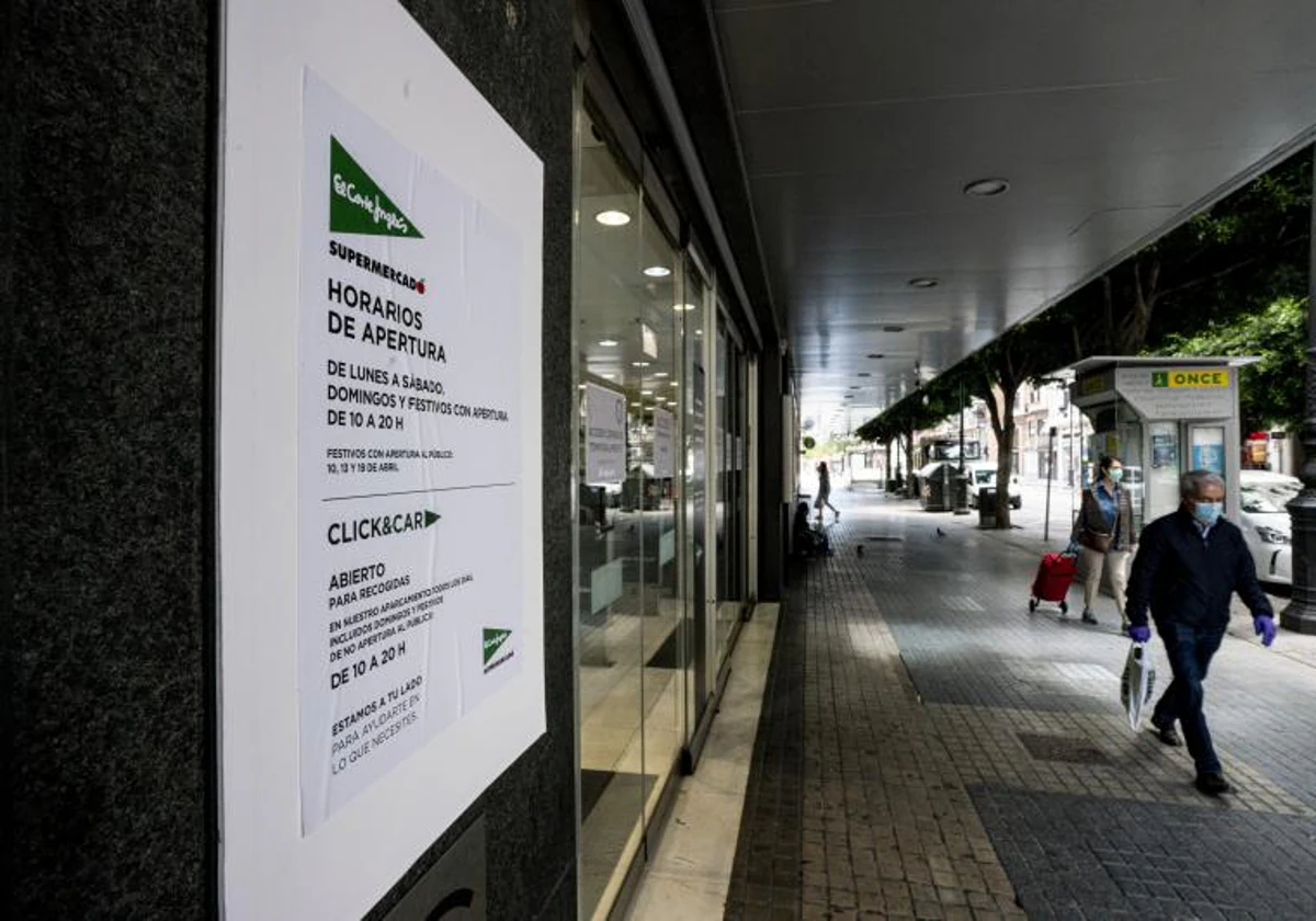 Imagen de archivo de un centro comercial de El Corte Inglés en Valencia