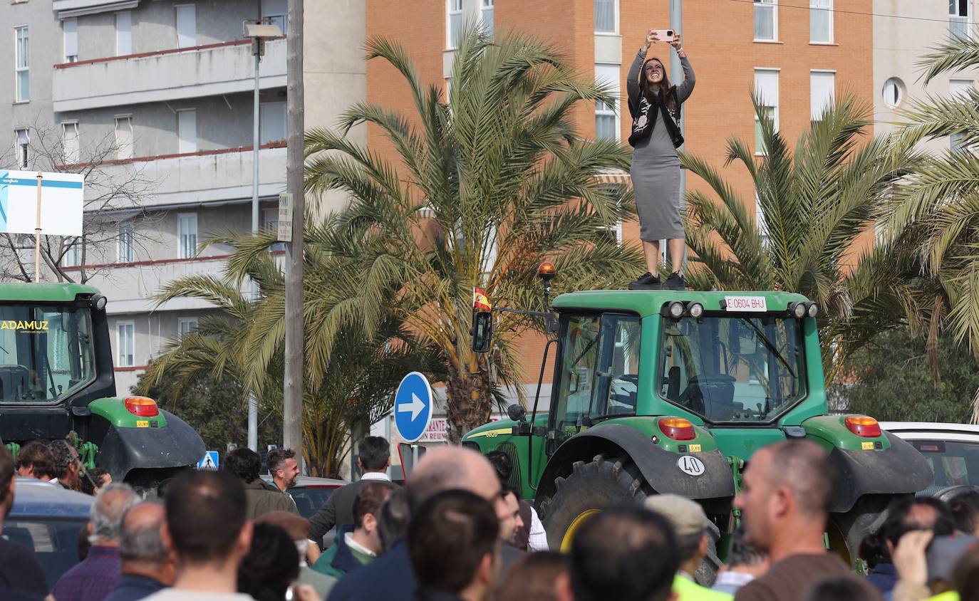 Fotos: la potente tractorada del campo en la ciudad de Córdoba