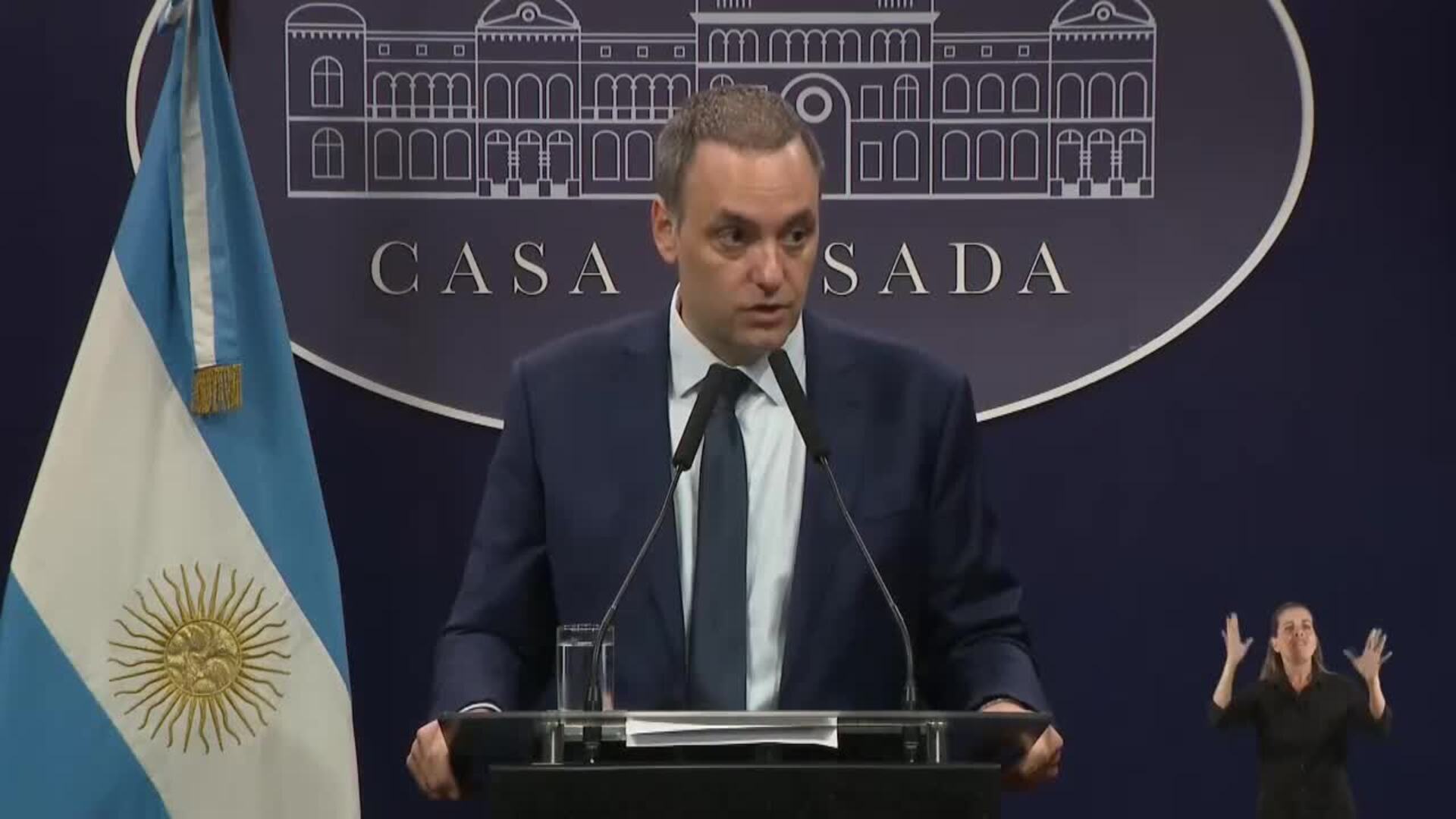 Gobierno de Milei evalúa &quot;todas las herramientas constitucionales&quot; para aprobar reformas