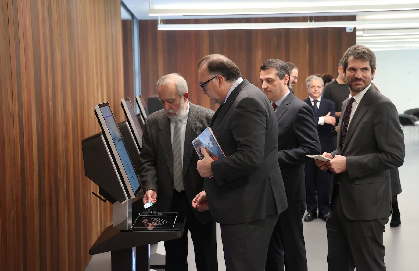Fotos: la inauguración de la imponente Biblioteca Grupo Cántico de Córdoba