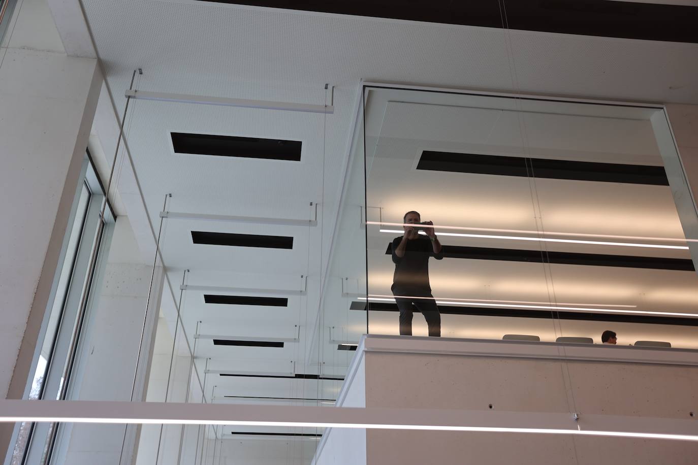 Fotos: la inauguración de la imponente Biblioteca Grupo Cántico de Córdoba