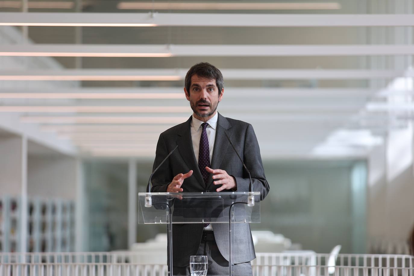 Fotos: la inauguración de la imponente Biblioteca Grupo Cántico de Córdoba