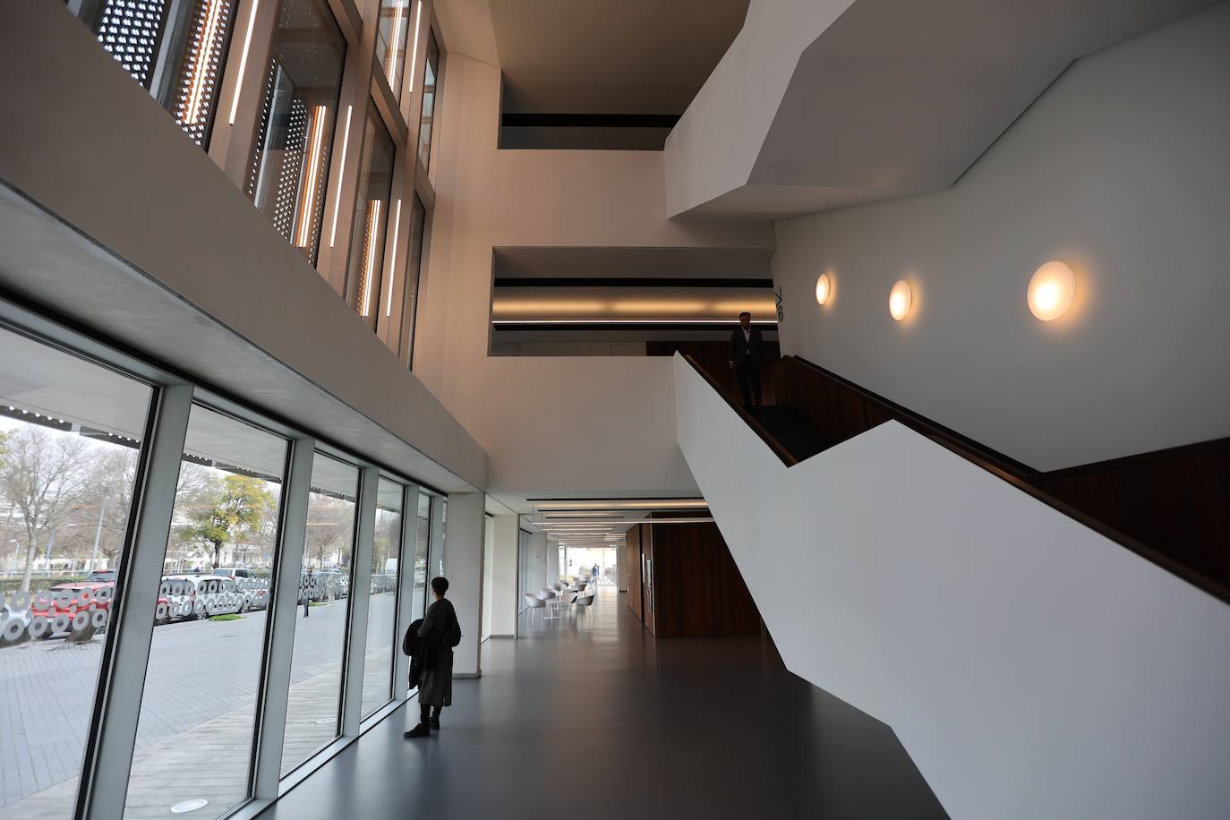 Fotos: la inauguración de la imponente Biblioteca Grupo Cántico de Córdoba
