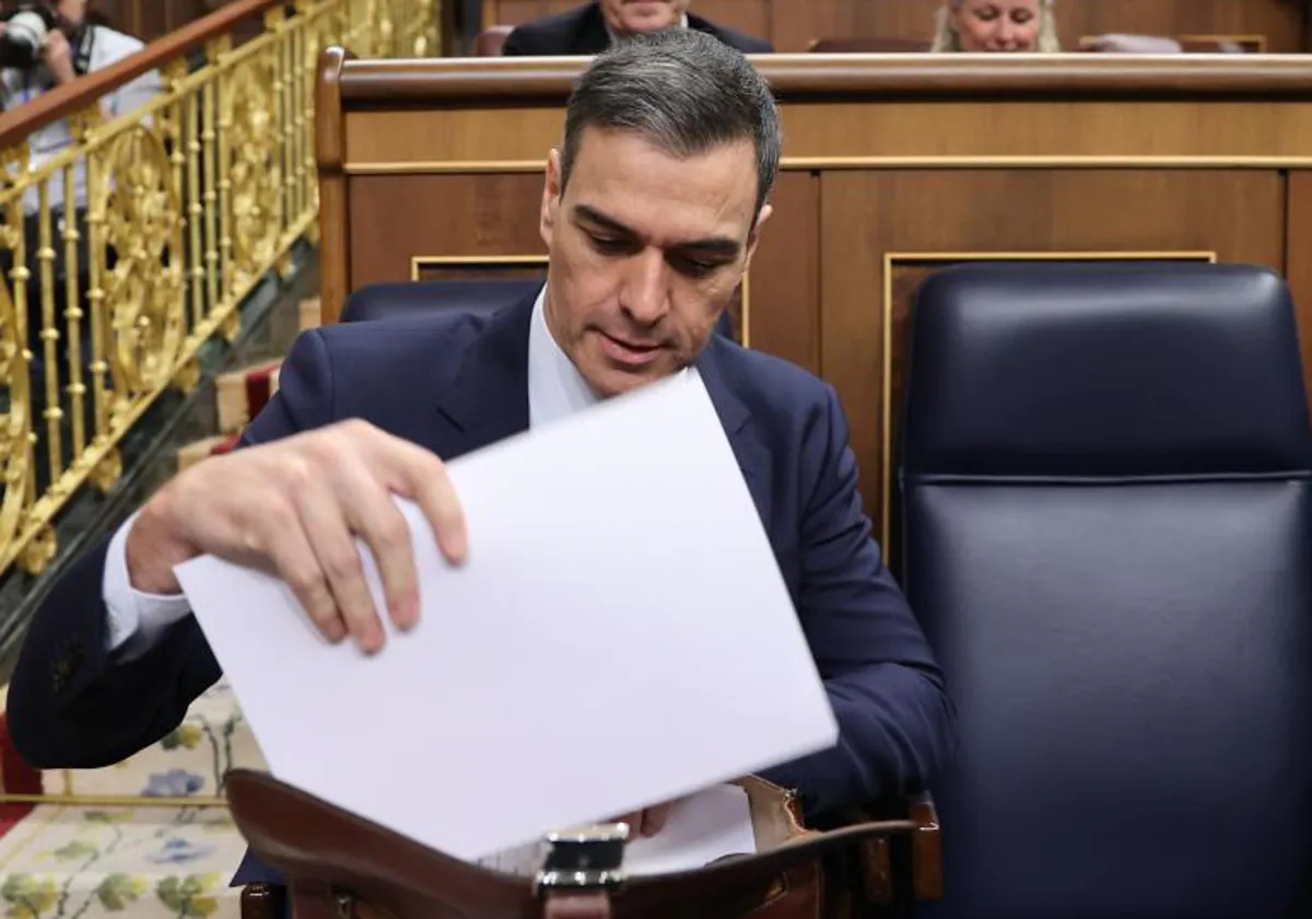 El presidente del Gobierno, Pedro Sánchez, durante la sesión de control este miércoles en el Congreso