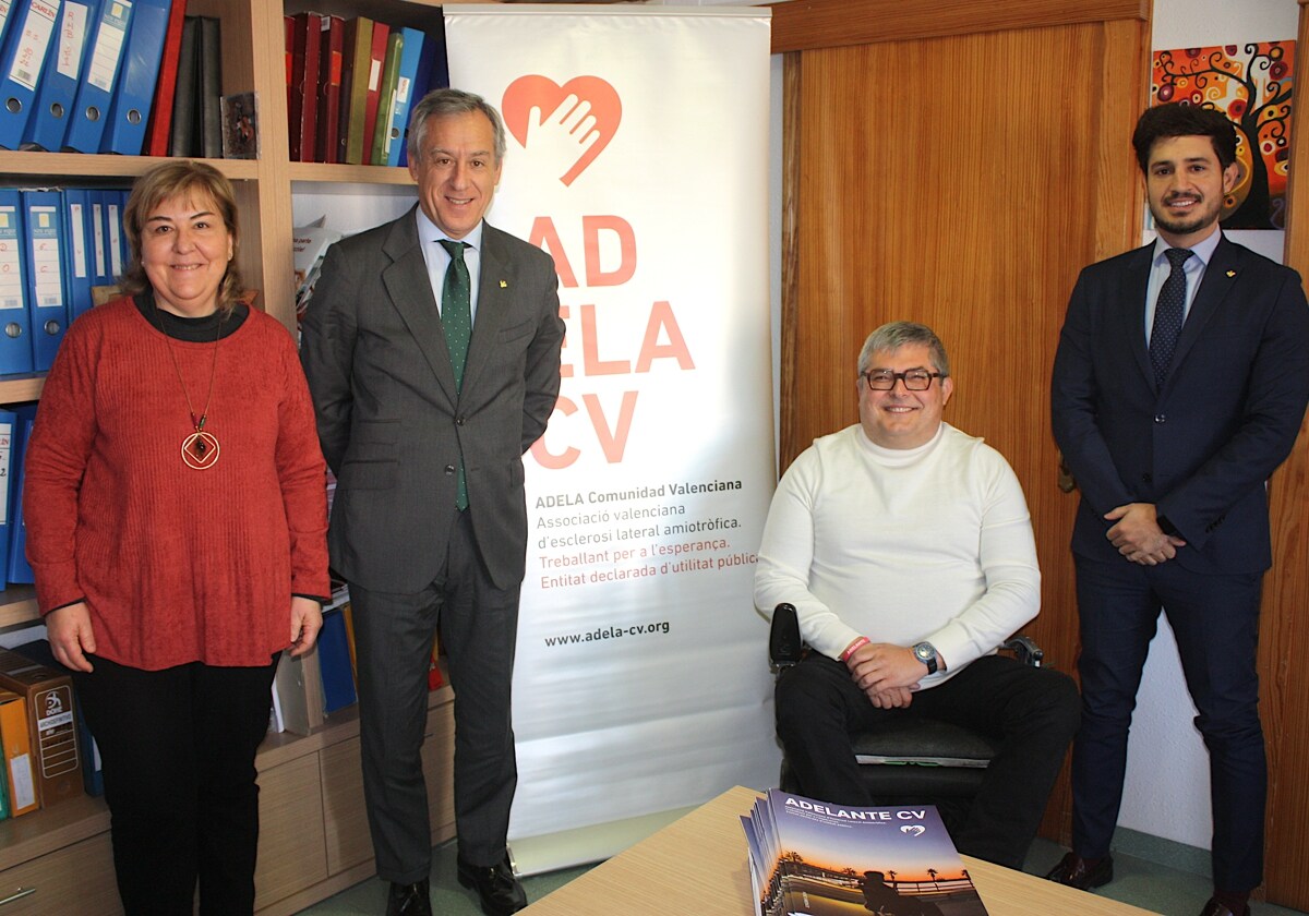 Javier López Martín, presidente de la Fundación Eurocaja Rural, visitó las instalaciones de ADELA-CV