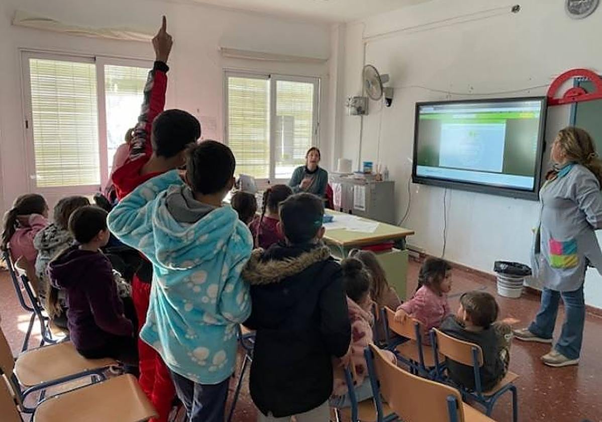Alumnos en una clase del CEIP Pedagogo García Navarro