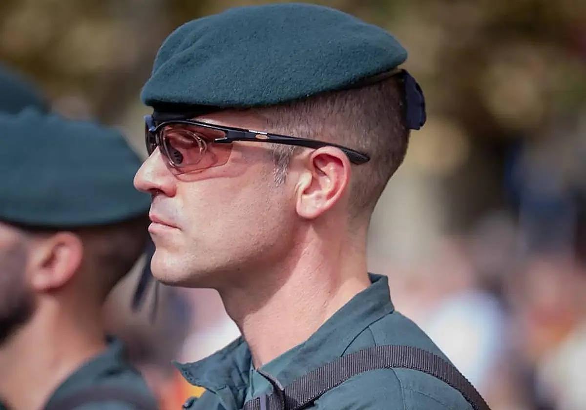 David Pérez en formación con el GAR