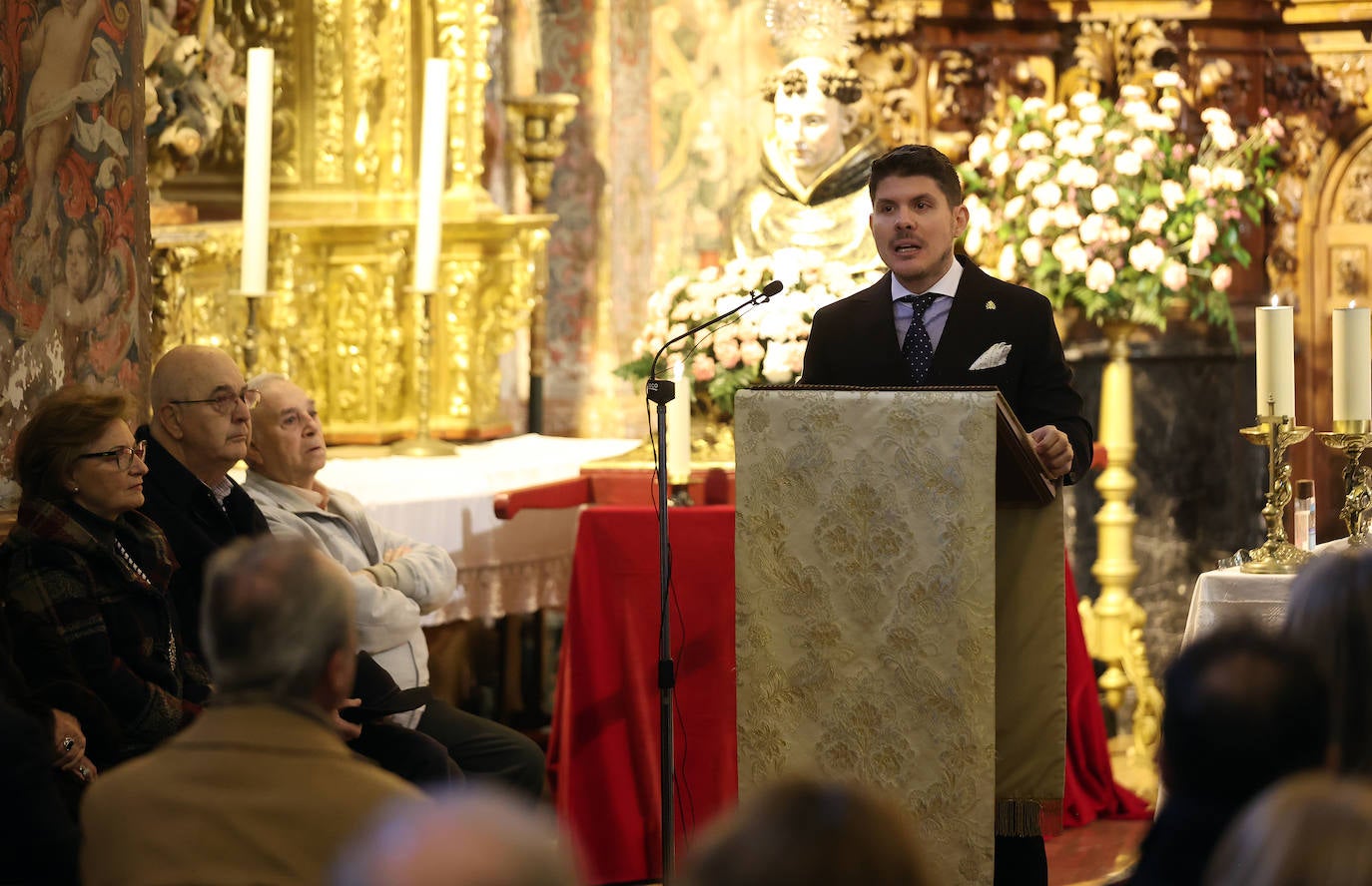 Fotos: El rosario en la exaltación de San Álvaro