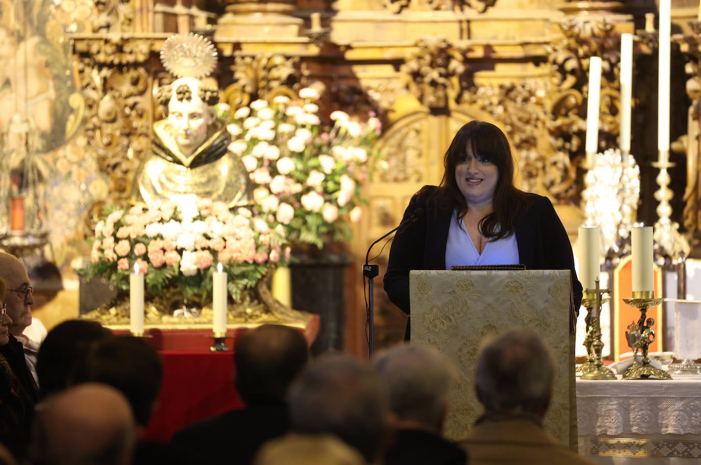 Fotos: El rosario en la exaltación de San Álvaro