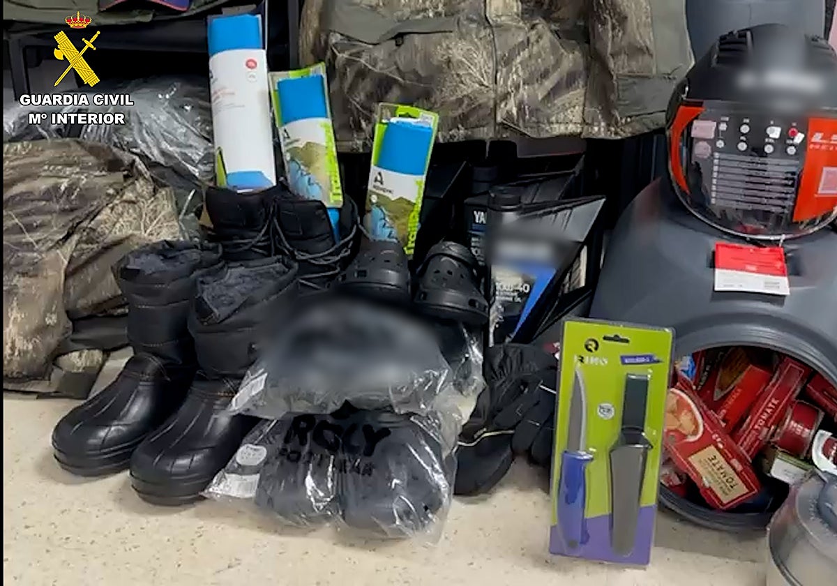 Nuevo golpe a la logística de las narcolanchas en Cádiz al intervenir material valorado en 10.000 euros