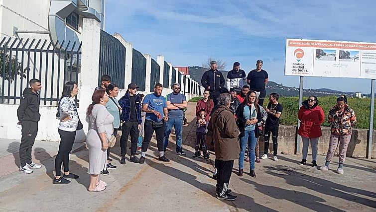 Padres y madres del Duque de Rivas concentrados este miércoles contra el cierre