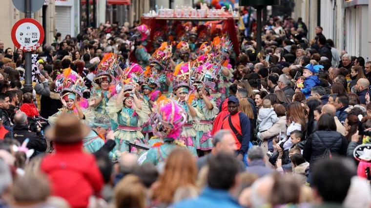 Planes para este fin de semana en Córdoba: de la cabalgata de Carnaval a Chambao y 'El perro del hortelano'