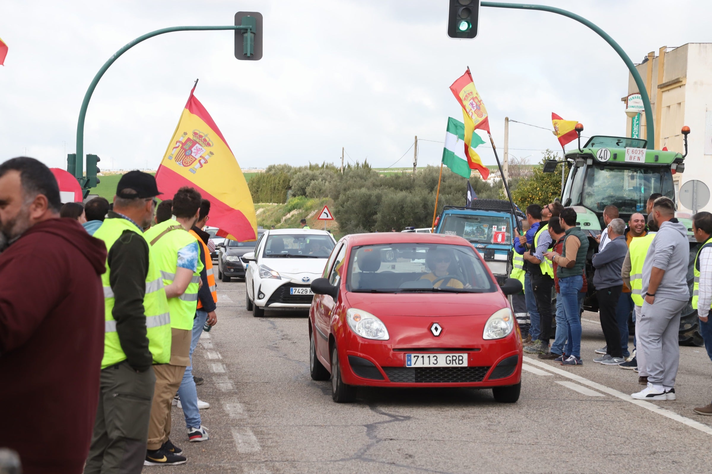 Fotos: las tractoradas colapsan varias carreteras de Córdoba