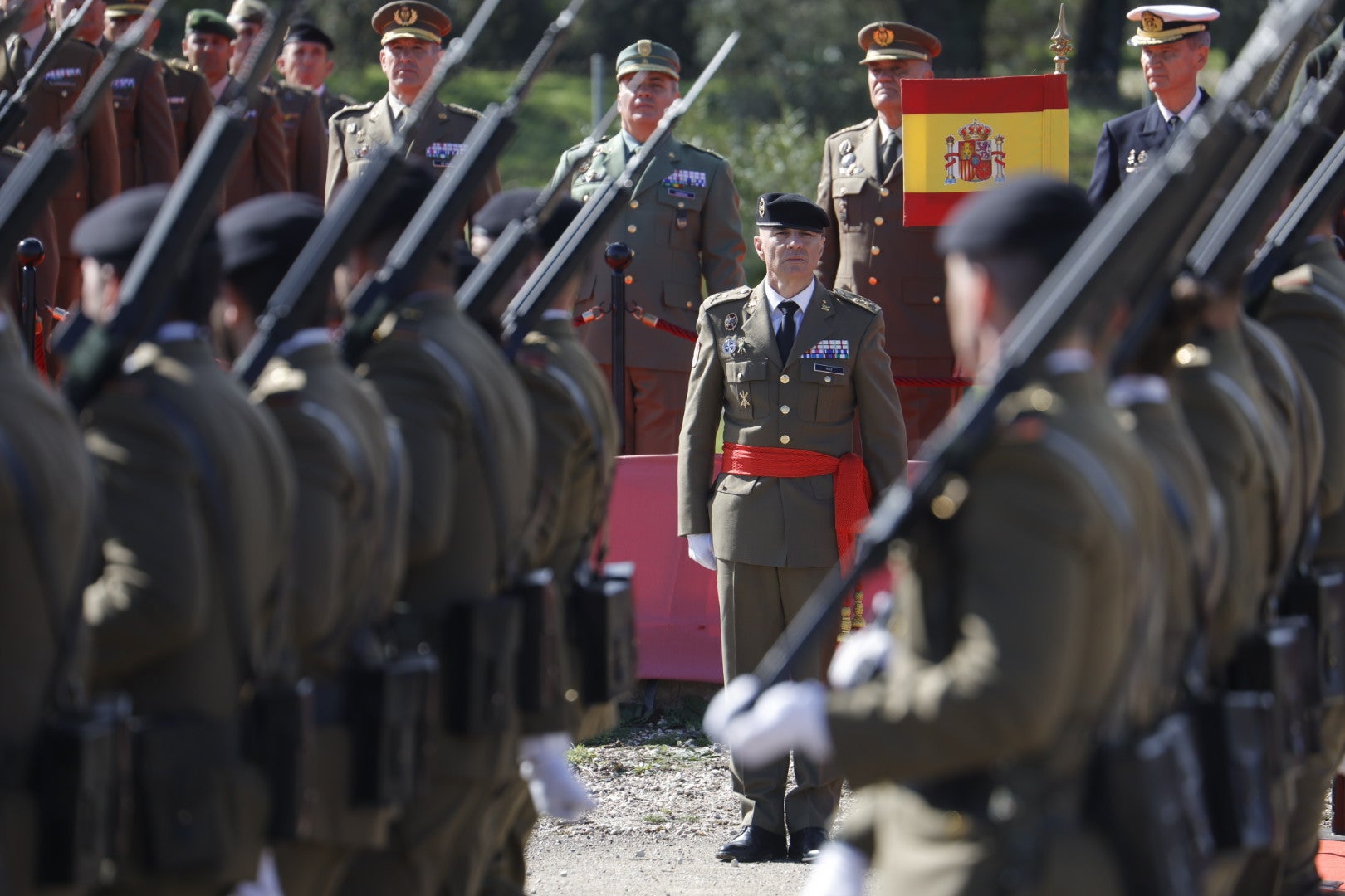 Fotos: la toma de posesión del nuevo general de la Brigada de Cerro Muriano