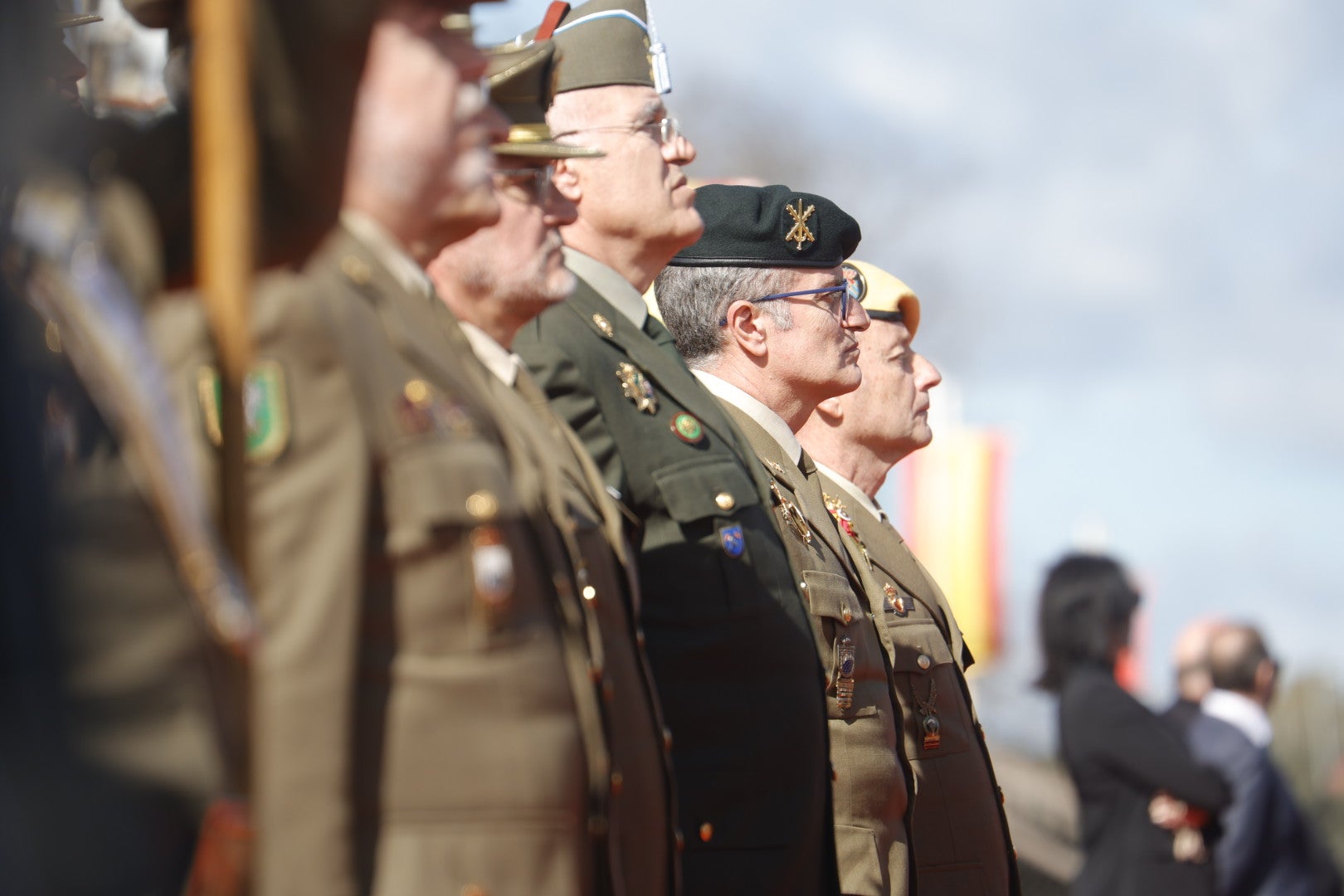 Fotos: la toma de posesión del nuevo general de la Brigada de Cerro Muriano