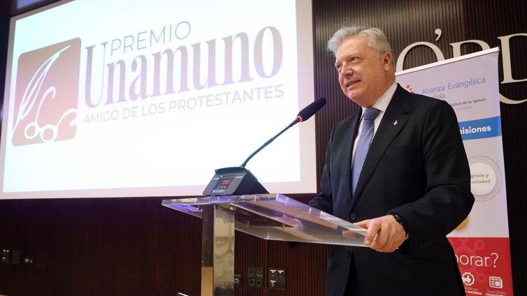 El historiador y escritor cordobés Juan José Primo Jurado recibe el premio 'Unamuno, amigo de los protestantes'  