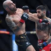 El español Ilia Topuria campeón de la UFC tras dejar KO en el segundo asalto a la leyenda Volkanovski