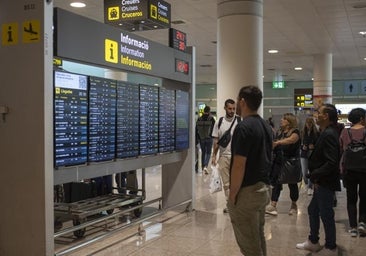 Un paquete radiactivo con material médico obliga a movilizar a los bomberos en el aeropuerto de Barcelona