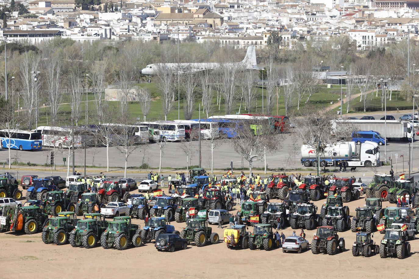 Fotos: la tensa protesta de los agricultores de Córdoba