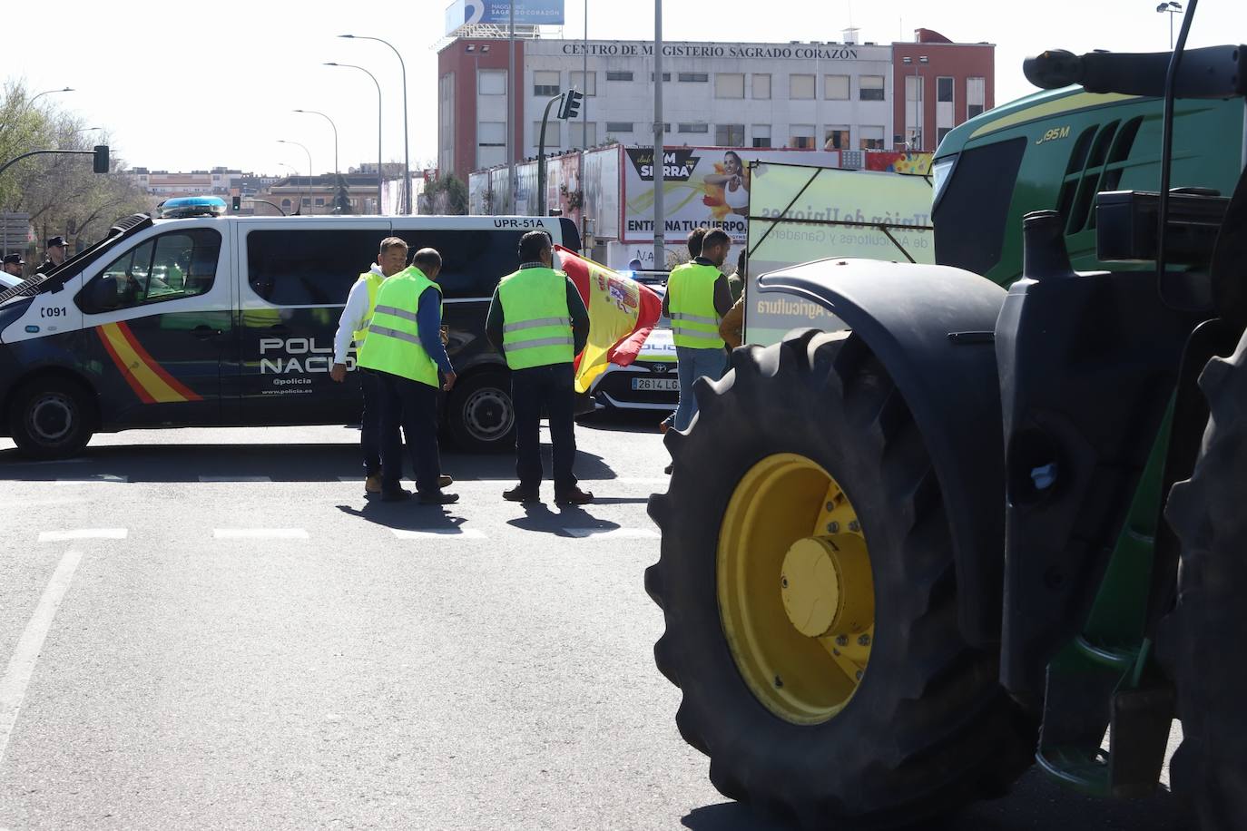 Fotos: la tensa protesta de los agricultores de Córdoba