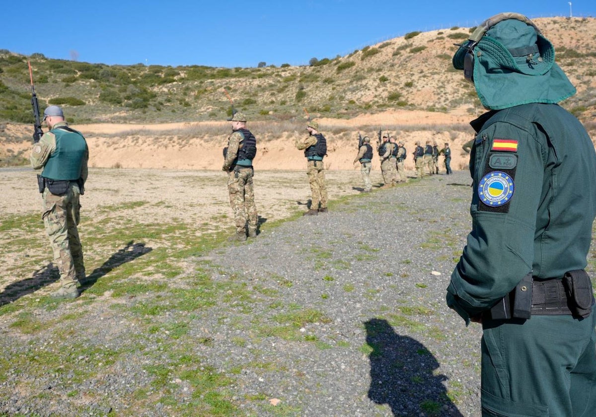 La Guardia Civil entrena a militares ucranianos en España en materia