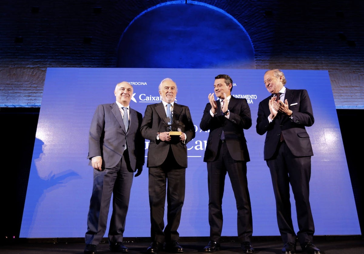 Santiago Muñoz Machado, con Juan Ignacio Zafra, José María Bellido y Álvaro Rodríguez Guitart