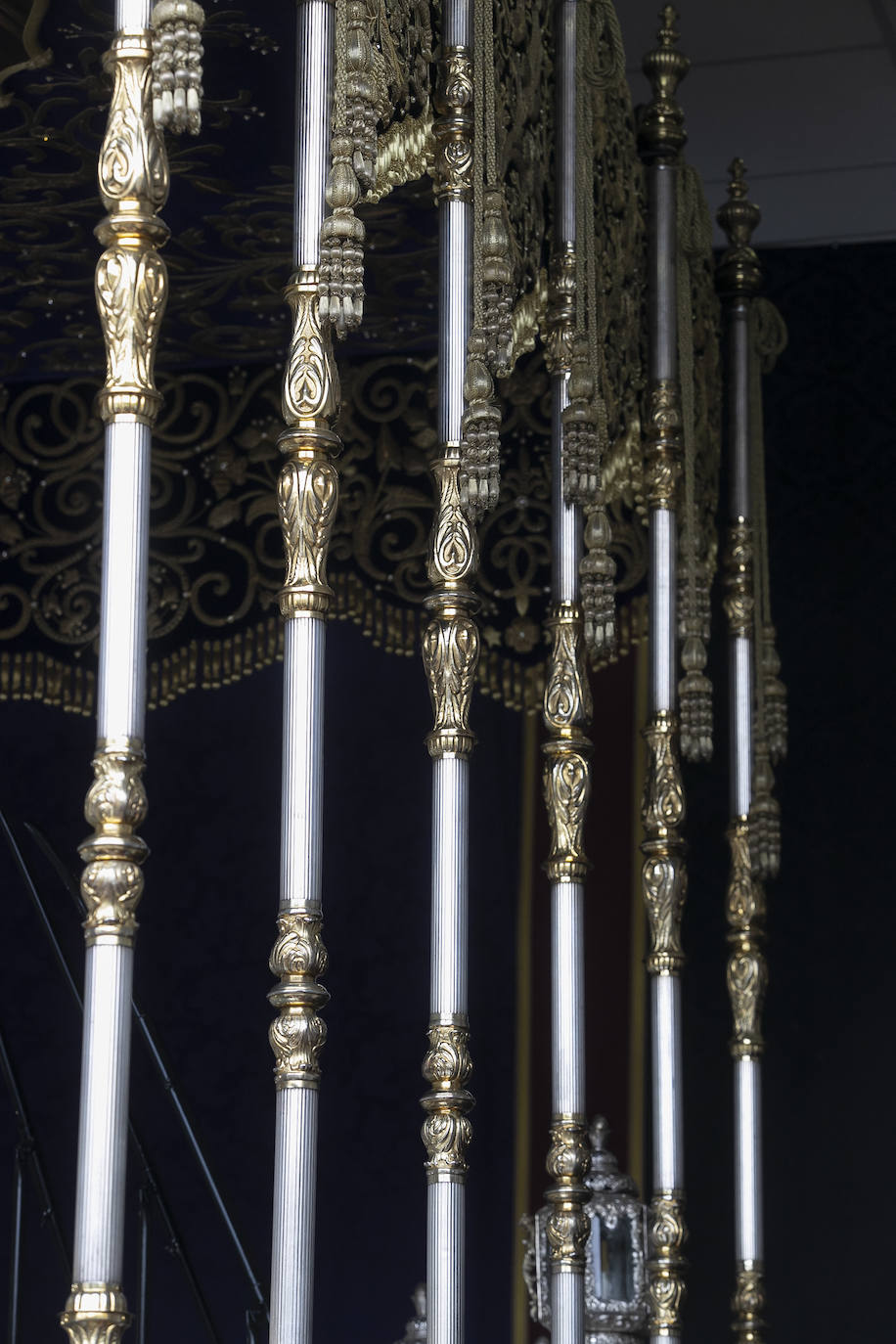 Fotos: El palio de la Virgen del Mayor Dolor en su Soledad de Córdoba luce nuevas proporciones