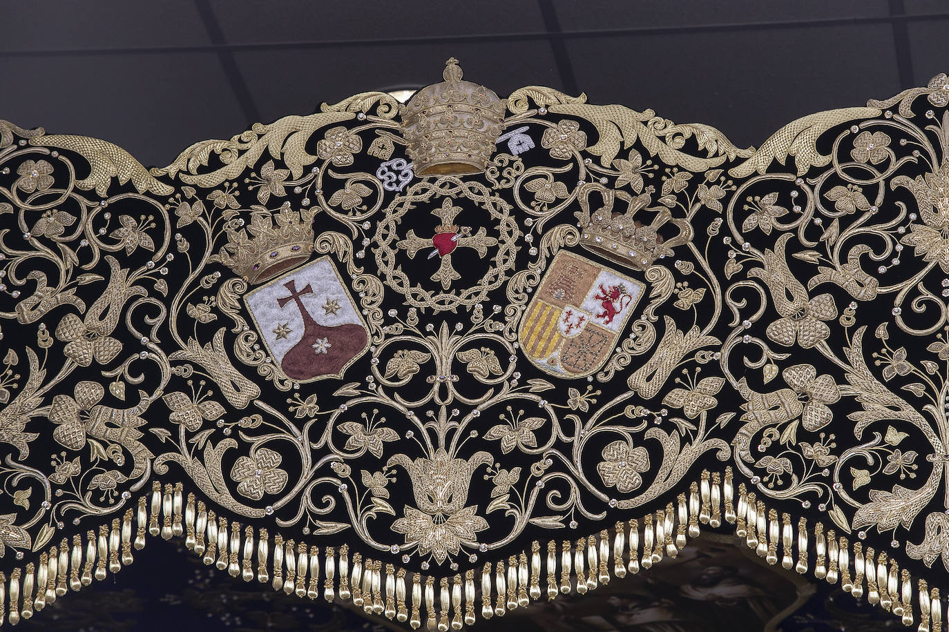 Fotos: El palio de la Virgen del Mayor Dolor en su Soledad de Córdoba luce nuevas proporciones