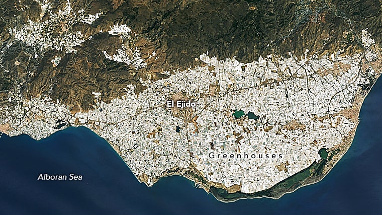Imagen de la NASA de los invernaderos del poniente almeriense.
