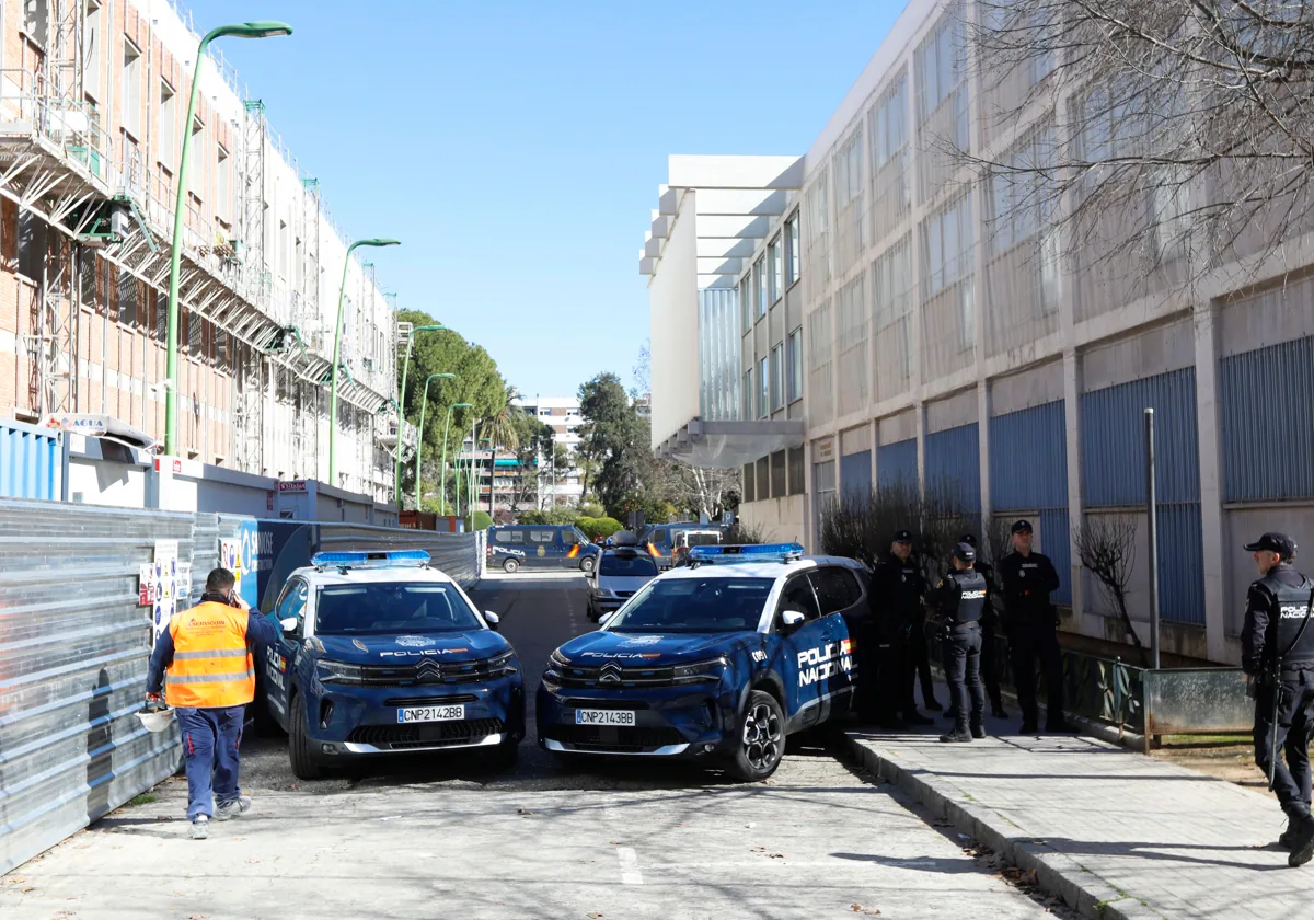 Agentes de la Policía Nacional