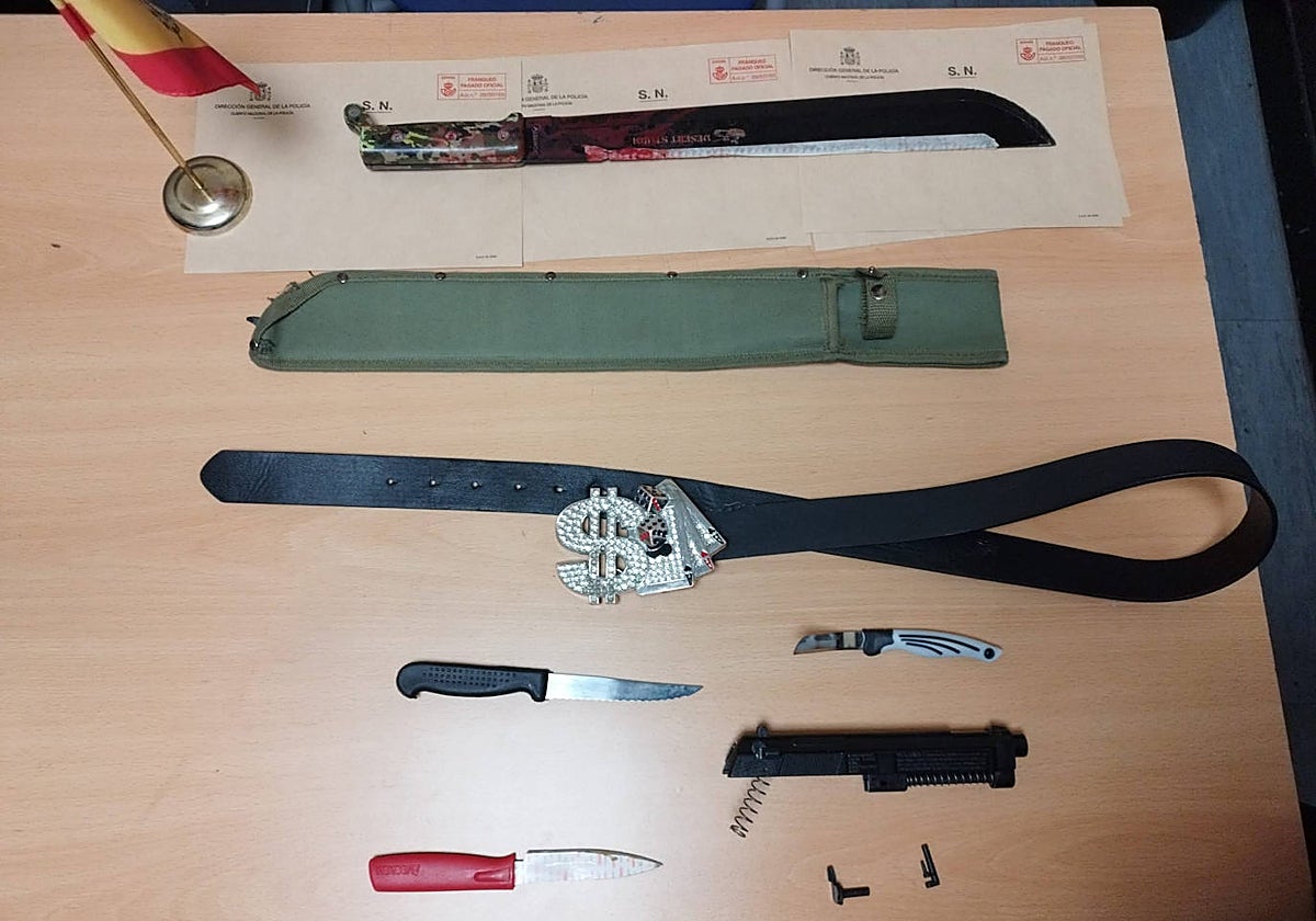 Las armas requisadas a los pandilleros en Ciudad Lineal