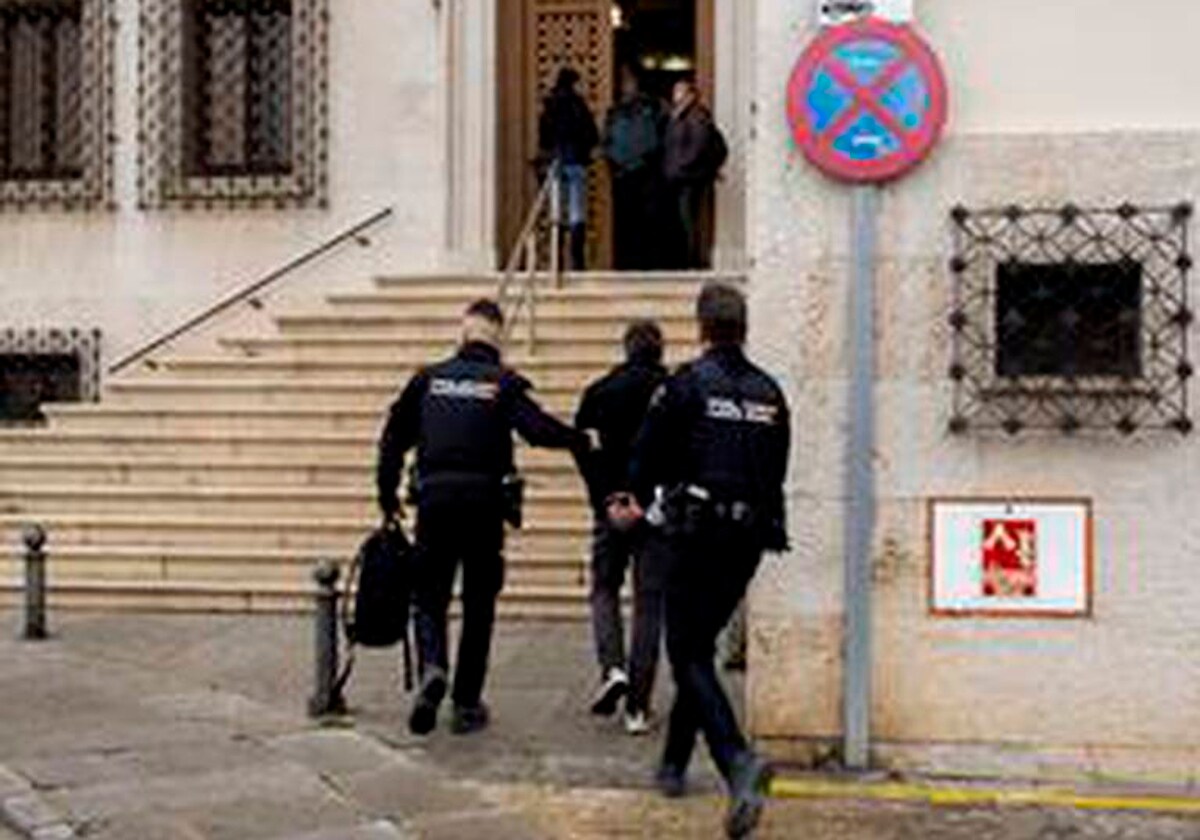 El hombre acusado de violar reiteradamente a su sobrina en Cuenca podría ir once años a la cárcel