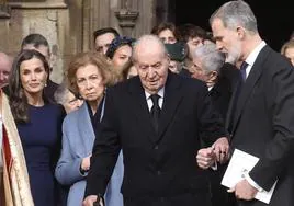 Felipe VI y Juan Carlos I coinciden en el funeral de Constantino de Grecia en Windsor