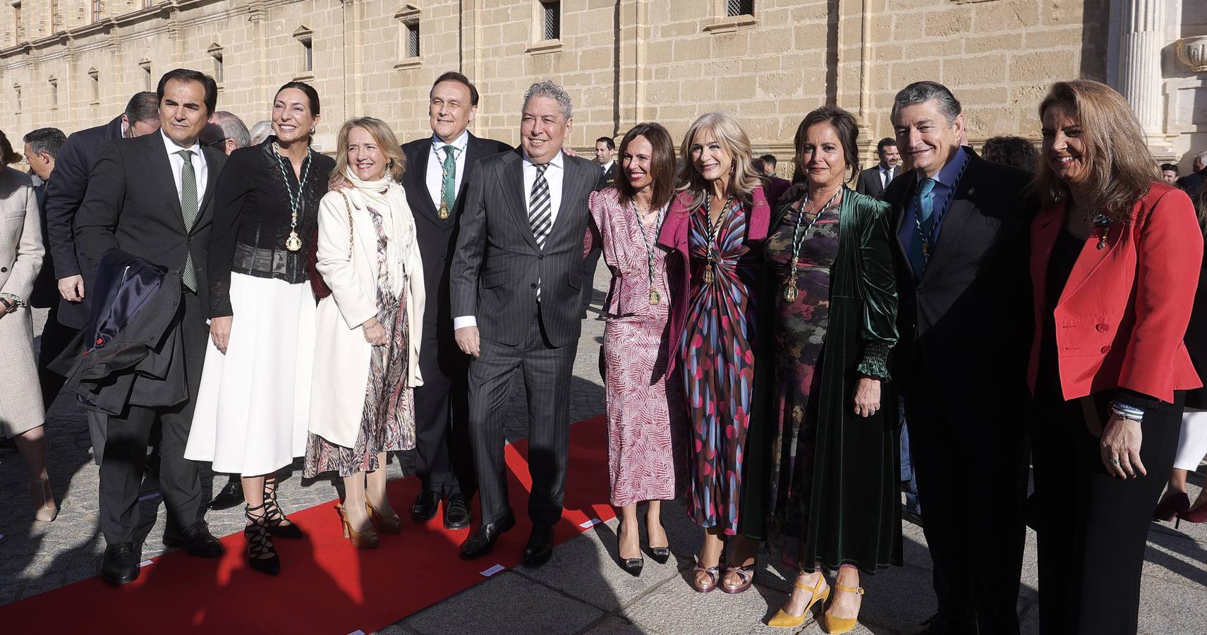 Izado de la bandera en el Parlamento de Andalucía