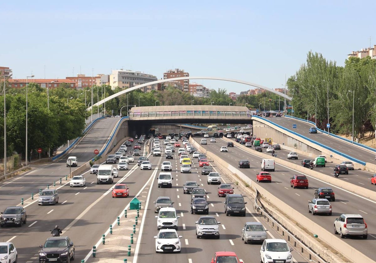 El tramo de la M-30, junto a Ventas, que sobrevolará una pasarela verde