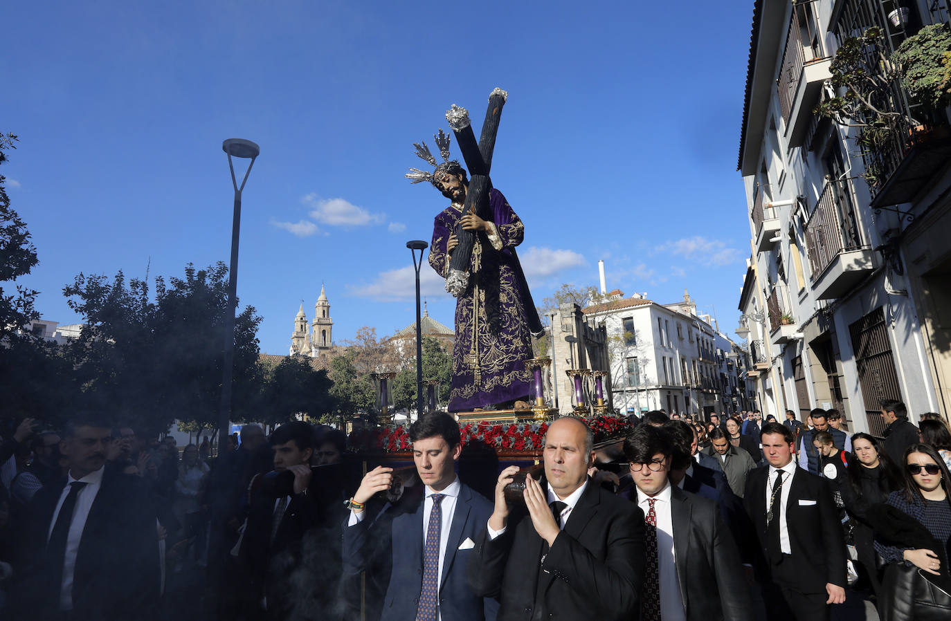 Fotos: El emocionante vía crucis de Jesús del Calvario a la Catedral de Córdoba por sus tres siglos