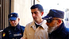 El acusado de matar a un joven en un botellón en León: «Perdí el control y saqué la navaja presa del pánico»