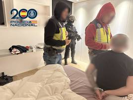 Más de un millón de euros en pisos de lujo sin medios legales para financiarlos: así han desarticulado una banda de narcos en Alicante