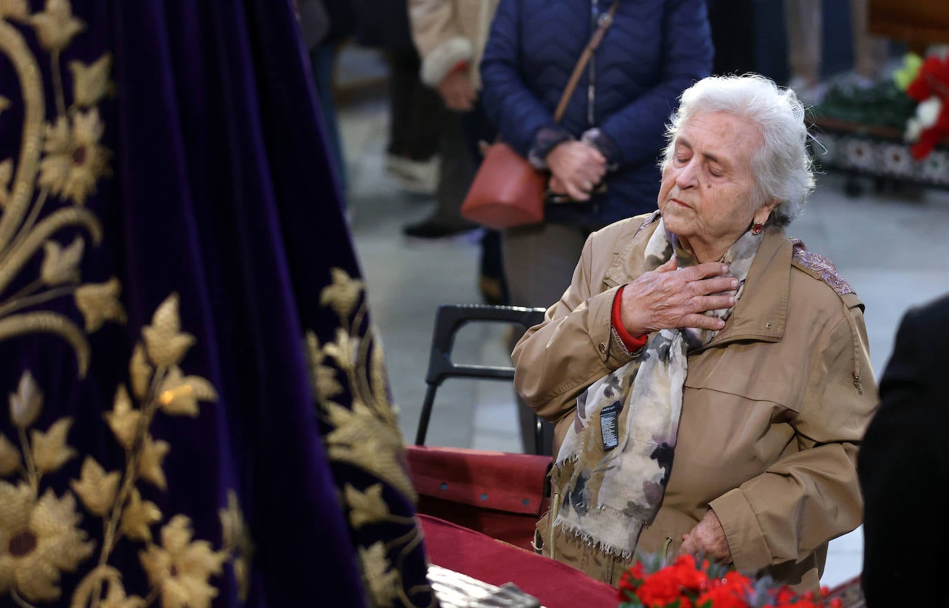 Fotos: la honda tradición del primer viernes de marzo en Córdoba