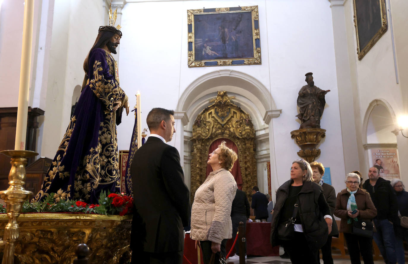 Fotos: la honda tradición del primer viernes de marzo en Córdoba