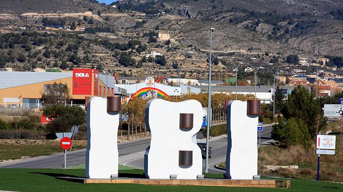 Acceso a Ibi (Alicante) por carretera.