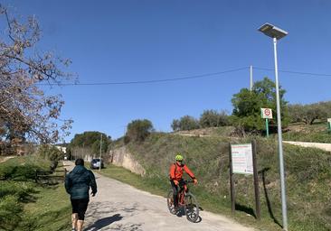 Doscientas farolas nuevas para disfrutar por la noche de la Vía Verde del Aceite de Córdoba