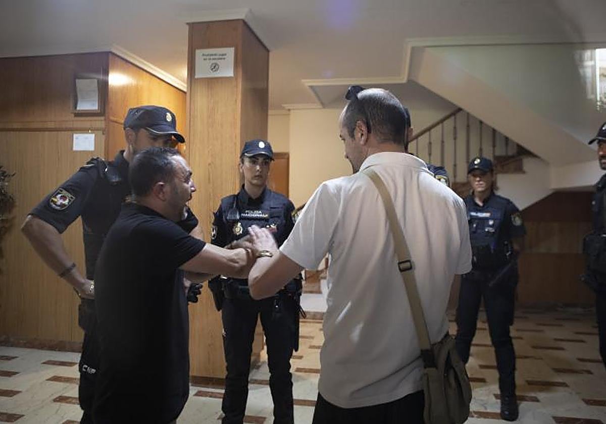 ILa mitad de los detenidos o investigados por ocupación de viviendas en España son extranjeros