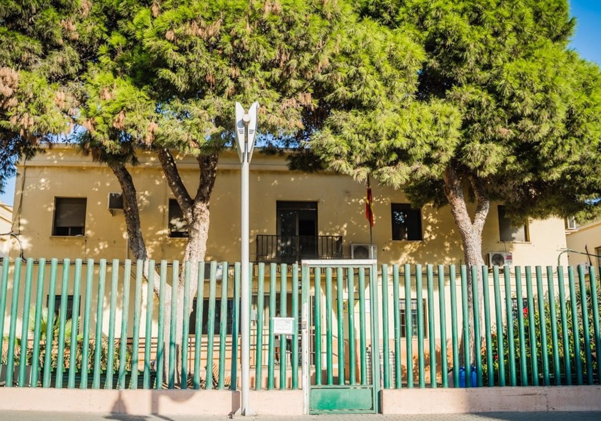Cuartel de la Guardia Civil de Roquetas de Mar