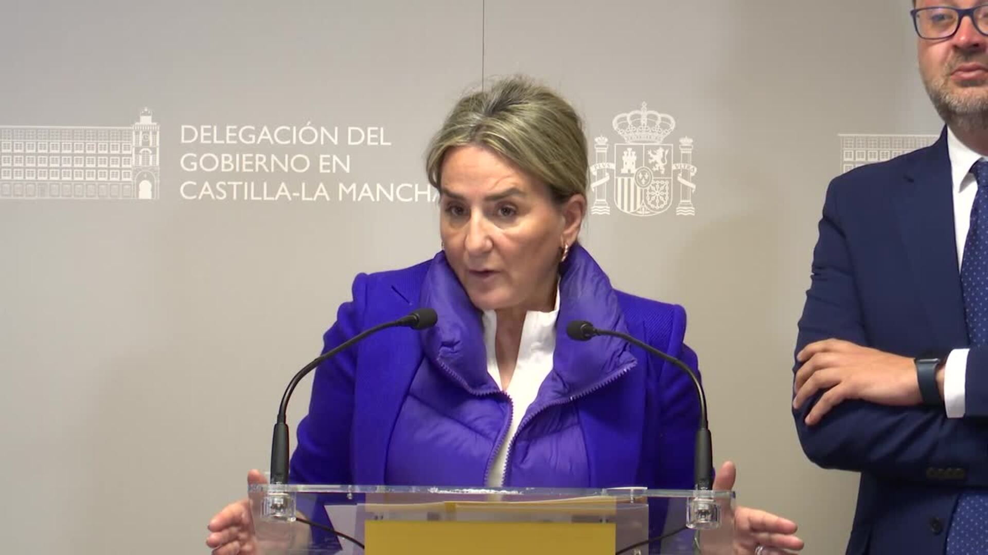 Tolón replica a Velázquez que es el ayuntamiento el que tiene que solicitar unirse al VioGén