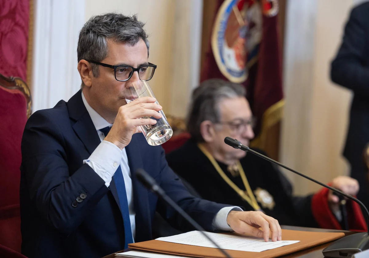 Félix Bolaños, ministro de Justicia, en la toma de posesión de Carmen Calvo como presidenta del Consejo de Estado