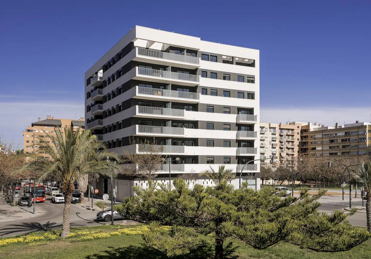 Edificio de la promoción Llobet entregada por AEDAS Homes en Valencia, en el consolidado barrio de Patraix.