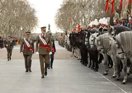 El Regimiento Farnesio renueva su «lealtad» al Rey en el acto presidido por Felipe VI con motivo del 375 aniversario de su fundación