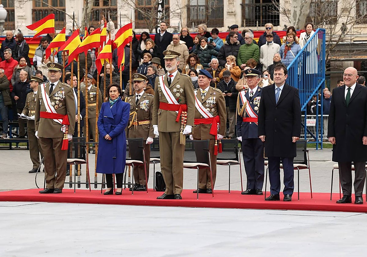 El Rey preside en Valladolid la celebración del 365 aniversario del Regimiento de Farnesio